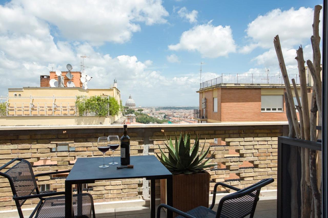 Rome As You Feel - Vatican Terrace Apartments With View Exteriör bild